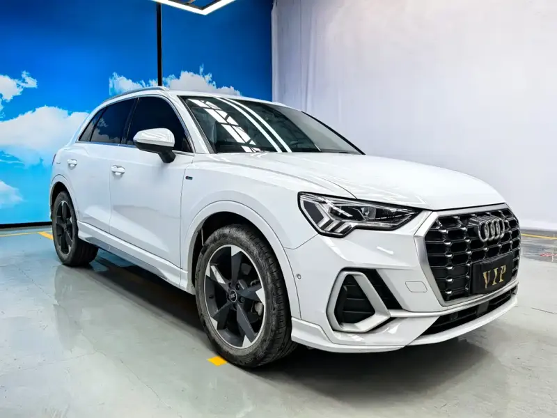 Audi Q3, 2022