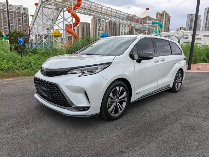 Toyota Granvia, 2023