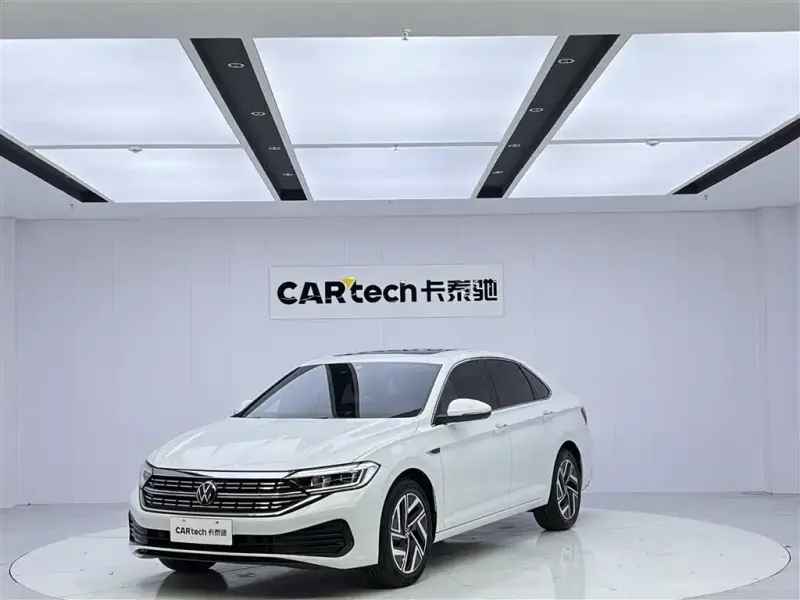 Volkswagen Sagitar, 2023