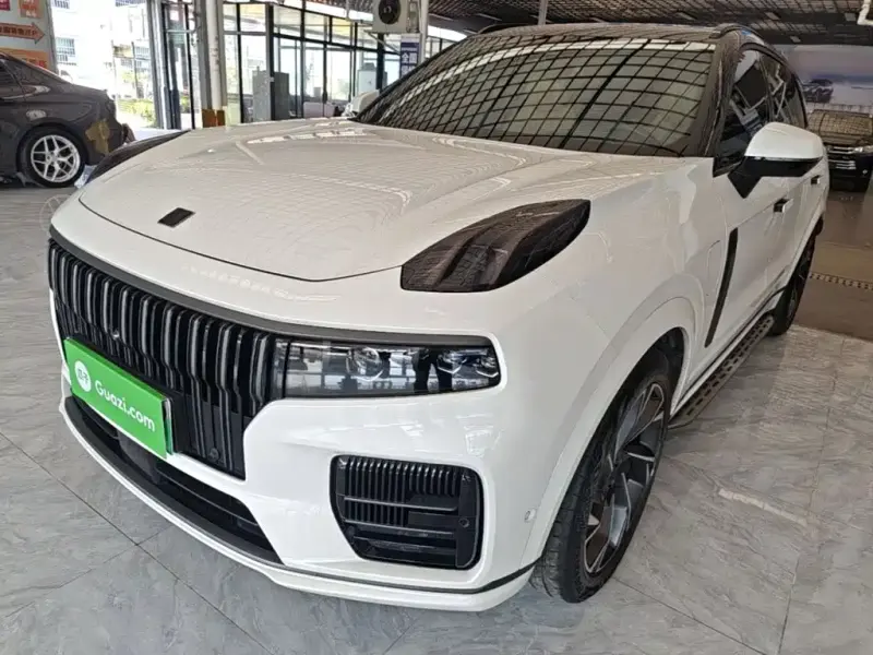 Lynk & Co 09 EM-P, 2022