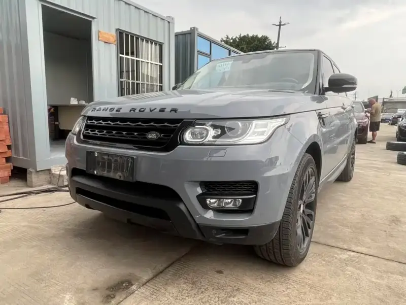Land Rover Sport, 2015