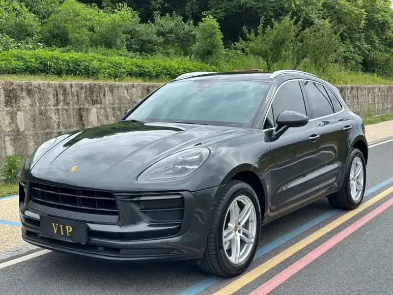 Porsche Macan, 2024 — фото 1