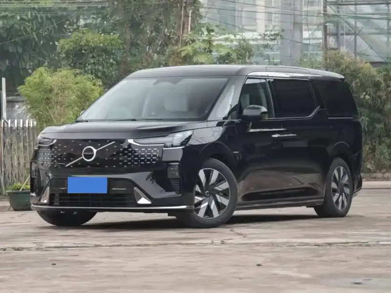 Volvo EM90, 2024