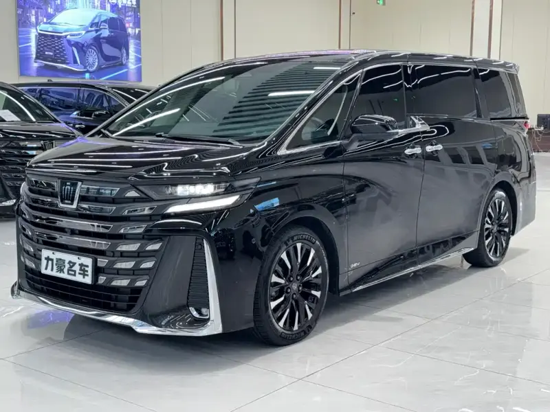 Toyota Vellfire, 2024 — фото 1