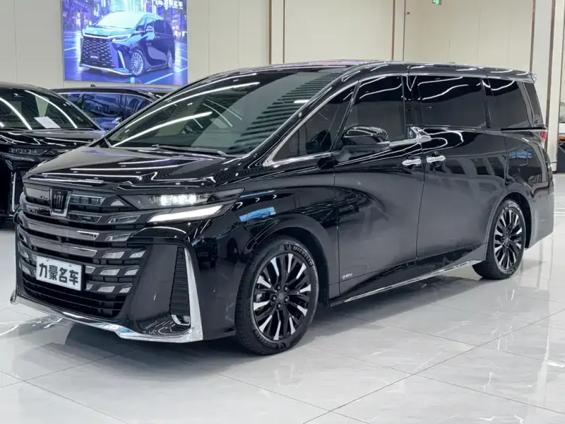 Toyota Vellfire, 2024 — фото 1
