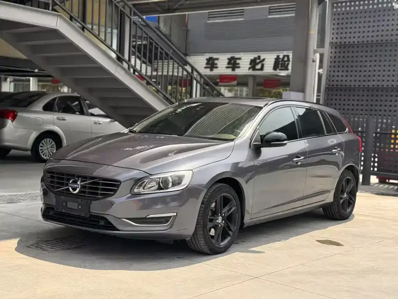 Volvo V60, 2013