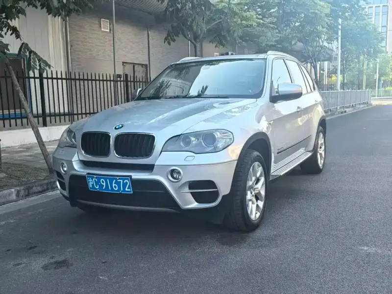 BMW X5 (Import), 2011