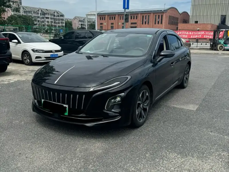 Hongqi E-QM5, 2021