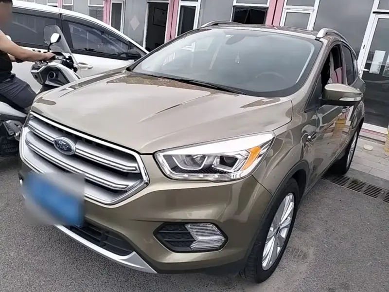 Ford Kuga, 2017