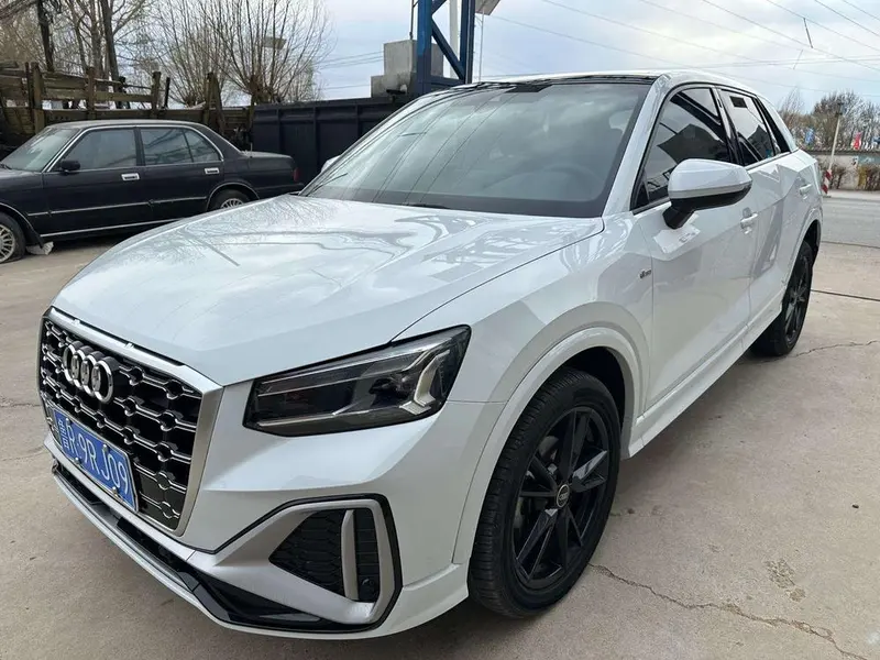 Audi Q2L, 2022
