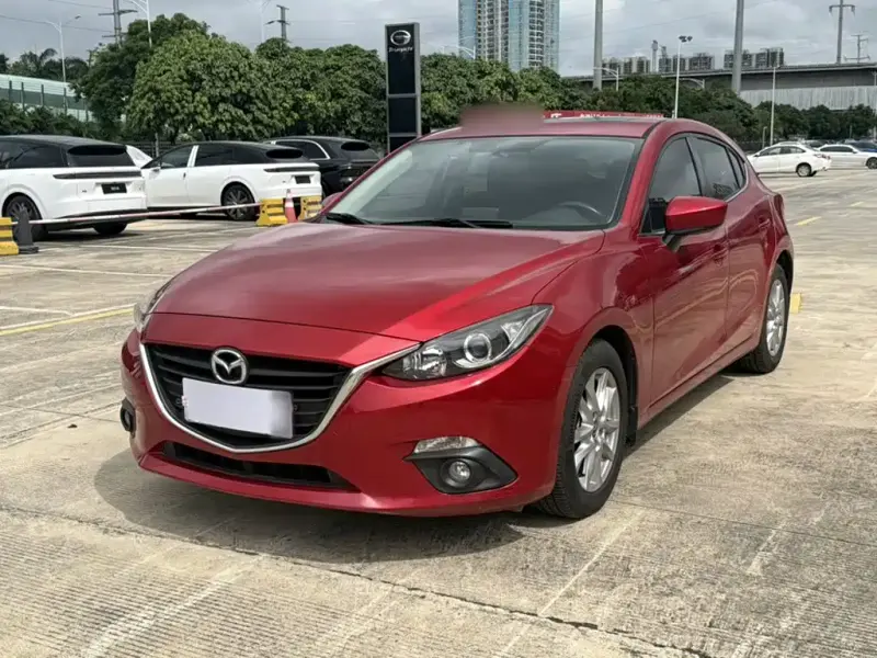 Mazda 3 Axela, 2016