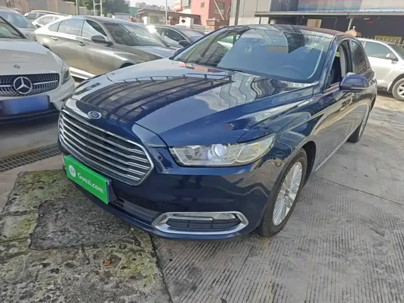 Ford Taurus, 2016