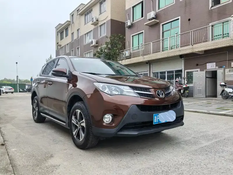 Toyota RAV4, 2016 — фото 1