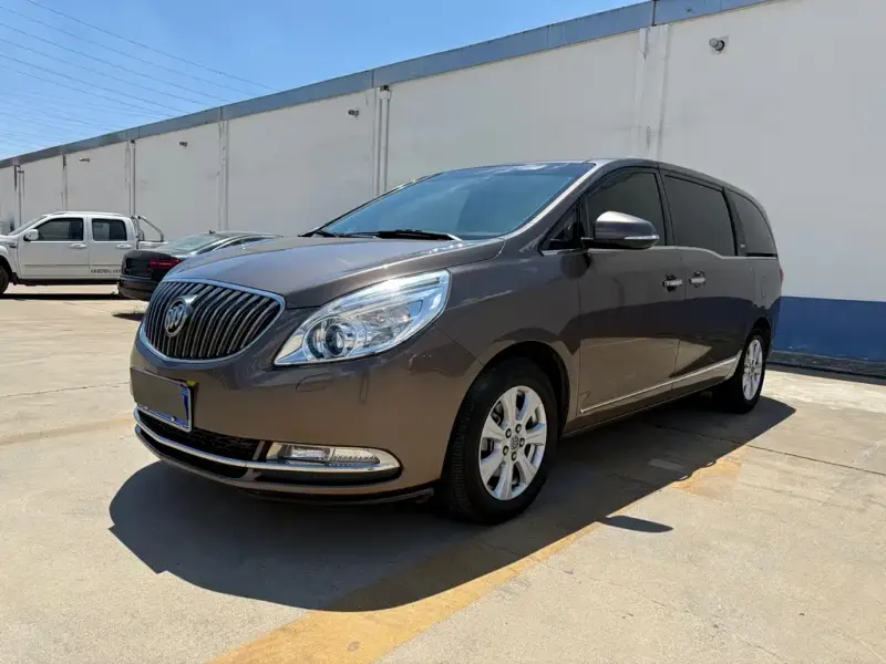 Buick GL8, 2016
