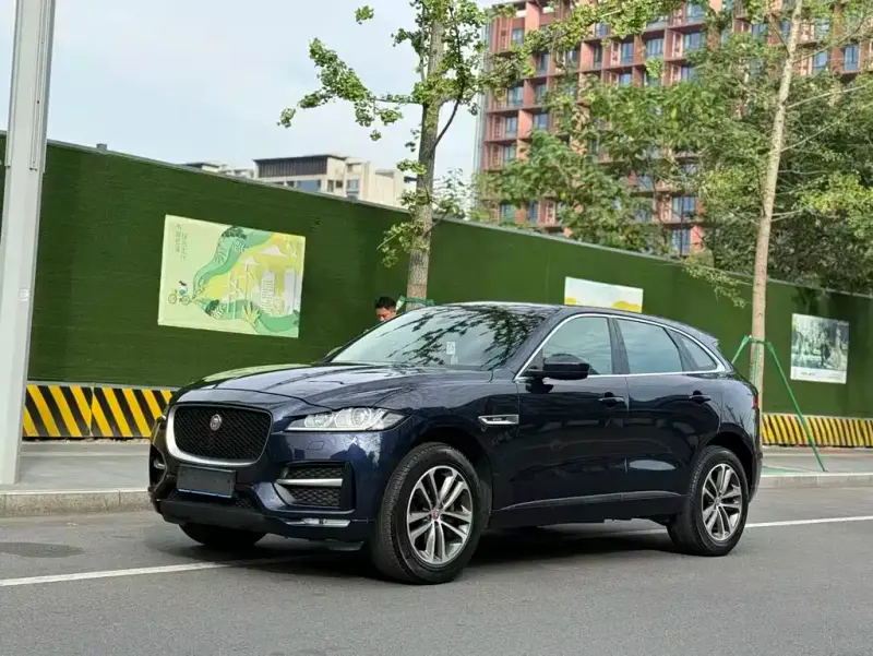 Jaguar F-PACE, 2016