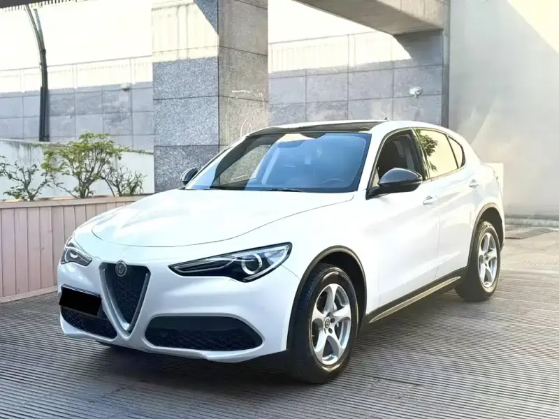 Alfa Romeo Stelvio, 2019