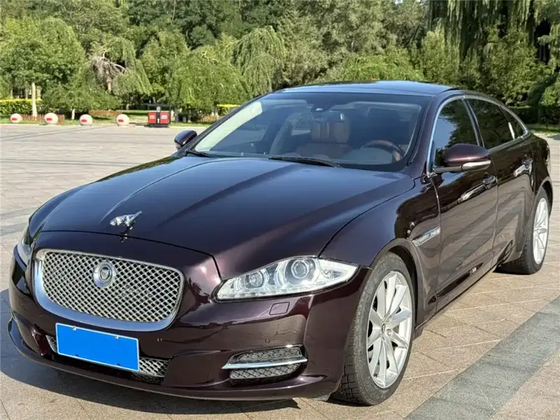 Jaguar XJ, 2012