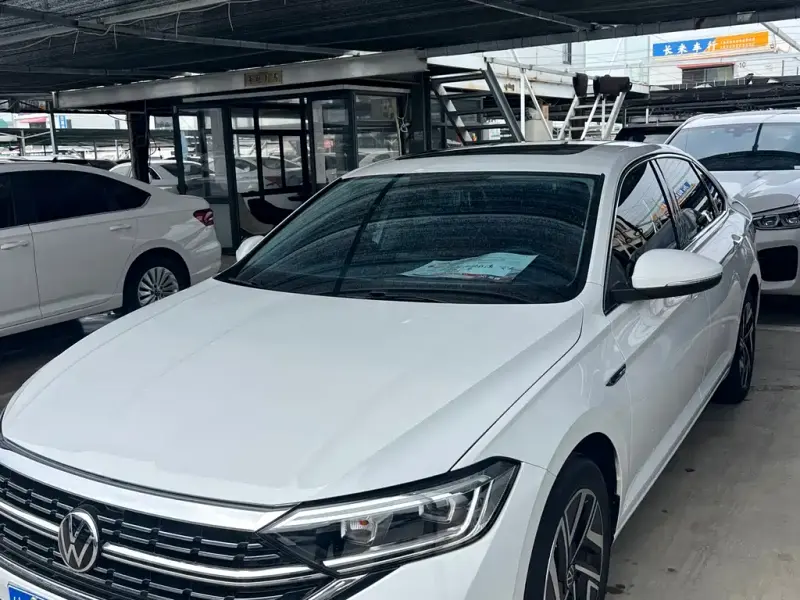 Volkswagen Sagitar, 2023