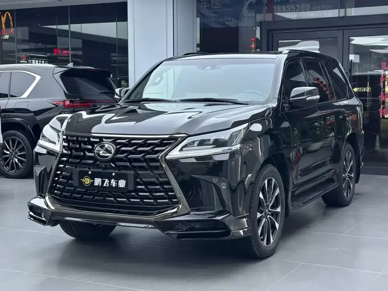 Lexus LX, 2023