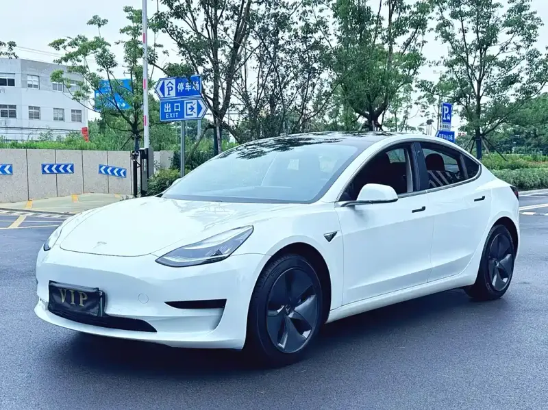 Tesla Model 3, 2020