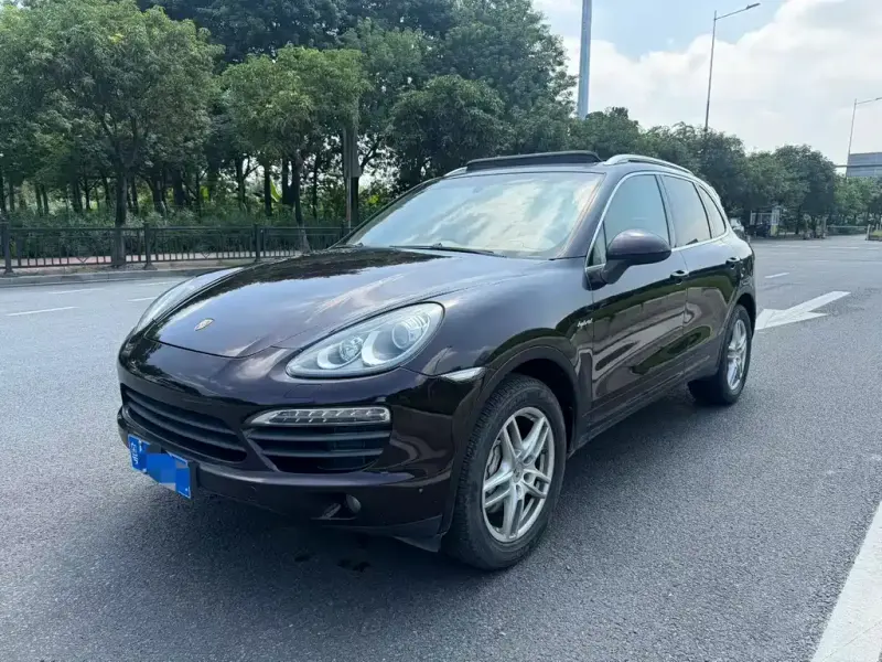 Porsche Cayenne, 2012