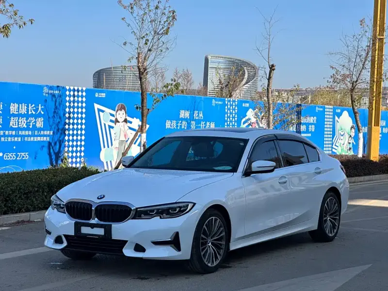 BMW 3 Series, 2019