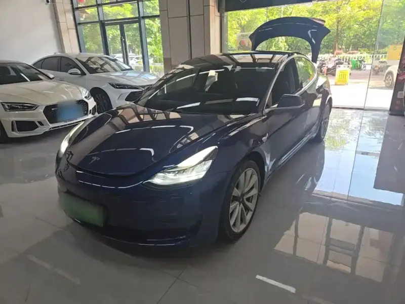 Tesla Model 3, 2020