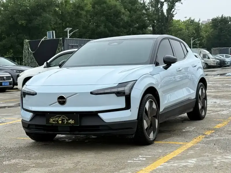 Volvo EX30, 2024