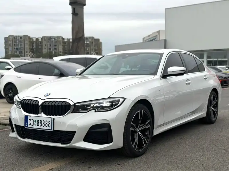 BMW 3 Series, 2021