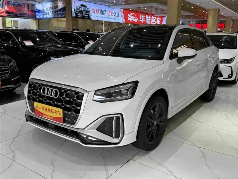 Audi Q2L, 2023