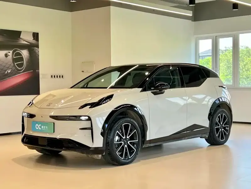 Zeekr X, 2024