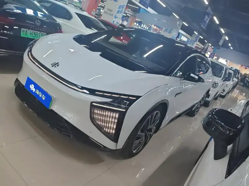 HiPhi X, 2024