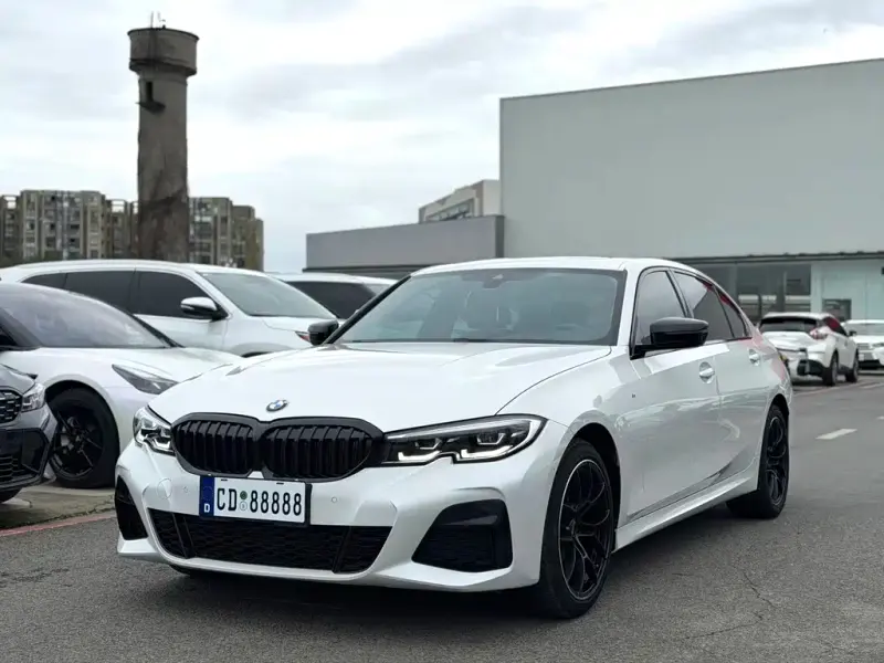 BMW 3 Series, 2021