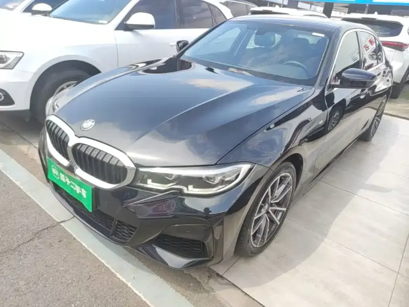 BMW 3 Series, 2022