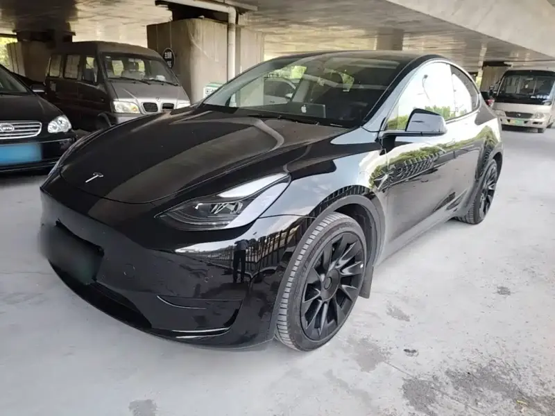 Tesla Model Y, 2022