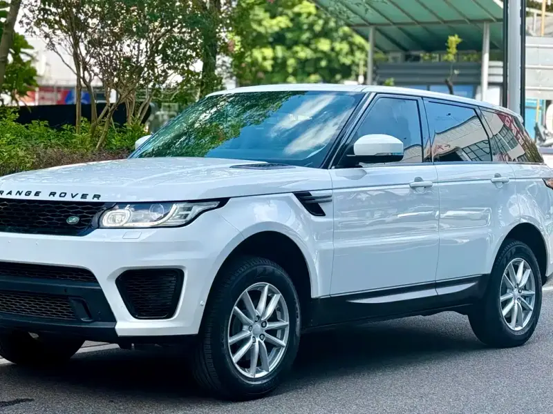 Land Rover Sport, 2015