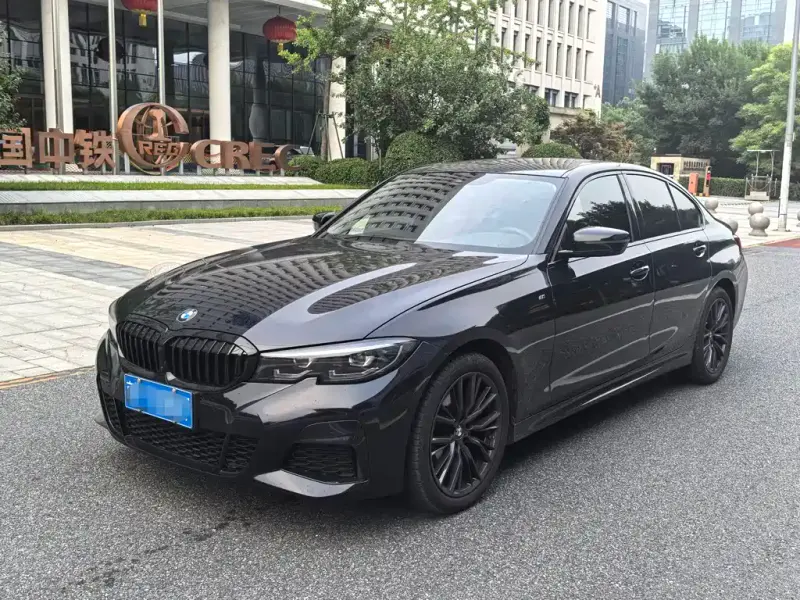BMW 3 Series, 2022