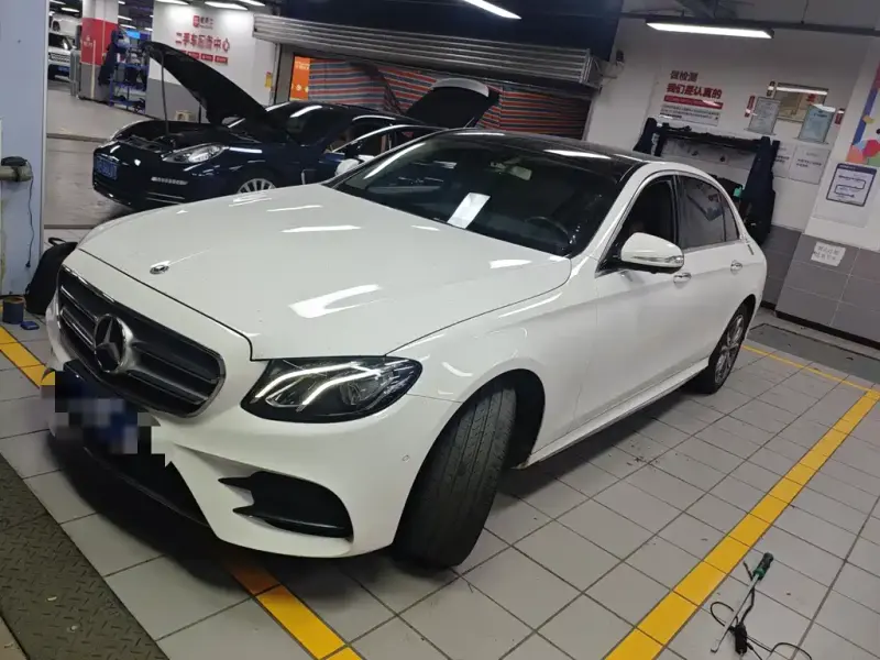 Mercedes-Benz E-Class, 2020