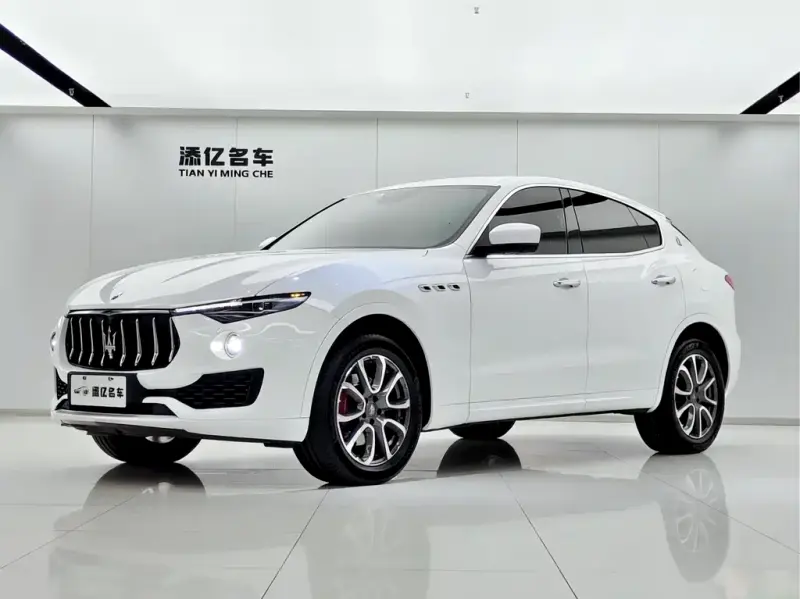 Maserati Levante, 2017 — фото 1