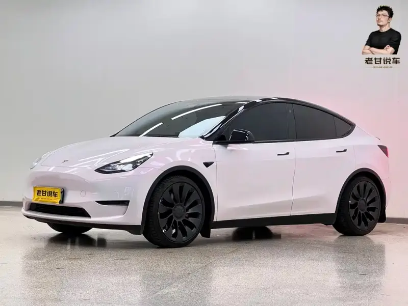 Tesla Model Y, 2023