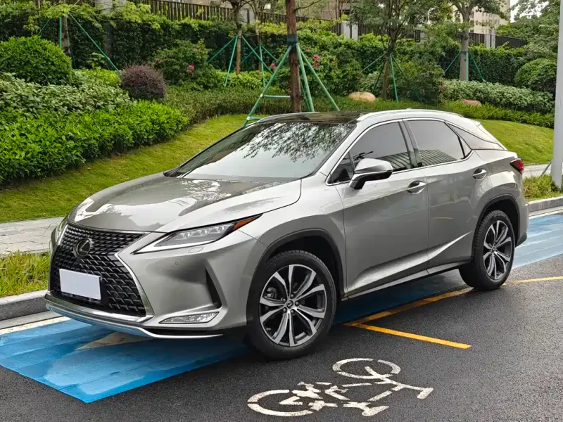 Lexus RX, 2021