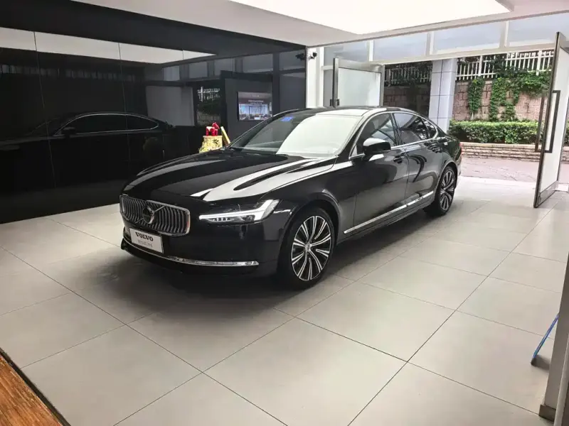 Volvo S90, 2025