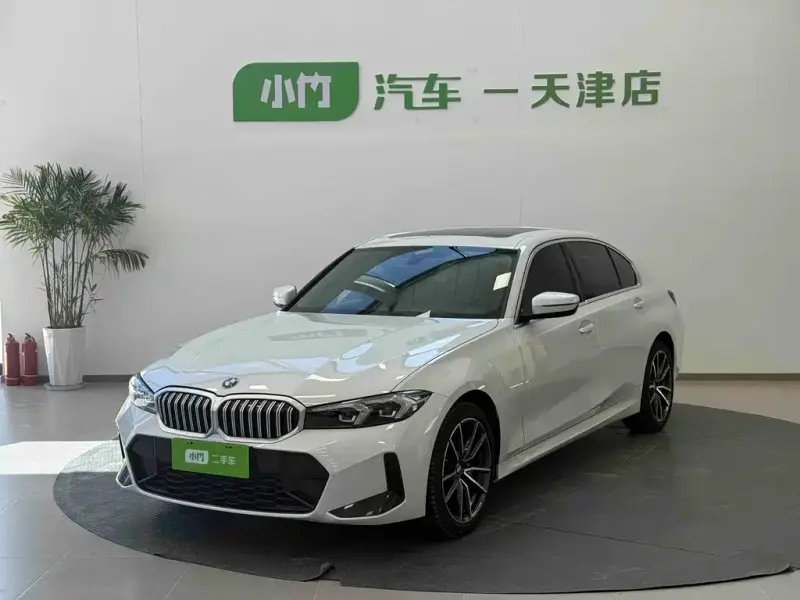 BMW 3 Series, 2022