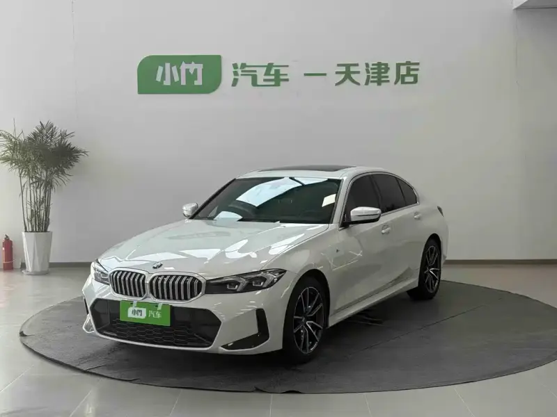 BMW 3 Series, 2023