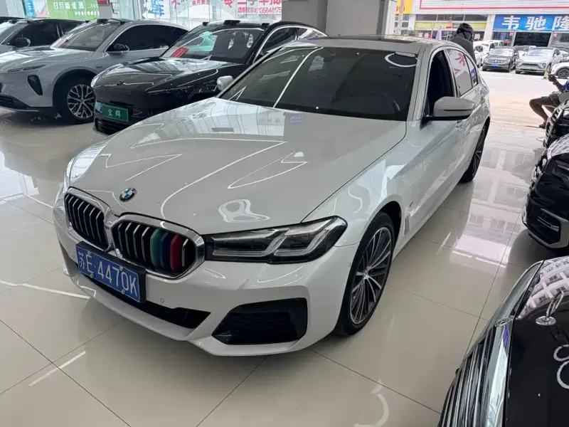 BMW 5 Series, 2022