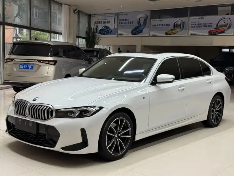 BMW 3 Series, 2023