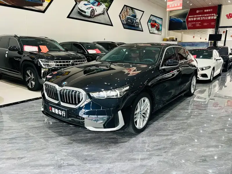 BMW 5 Series, 2024