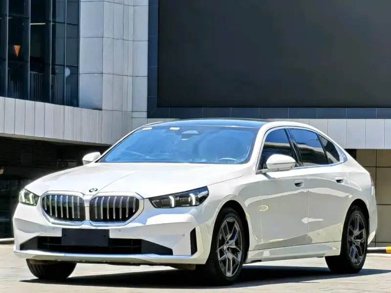 BMW 5 Series, 2024