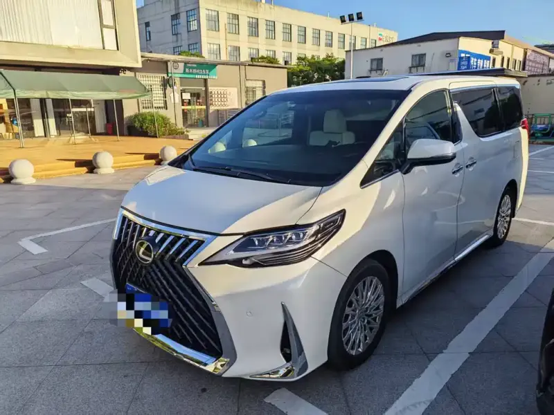 Toyota Alphard, 2015