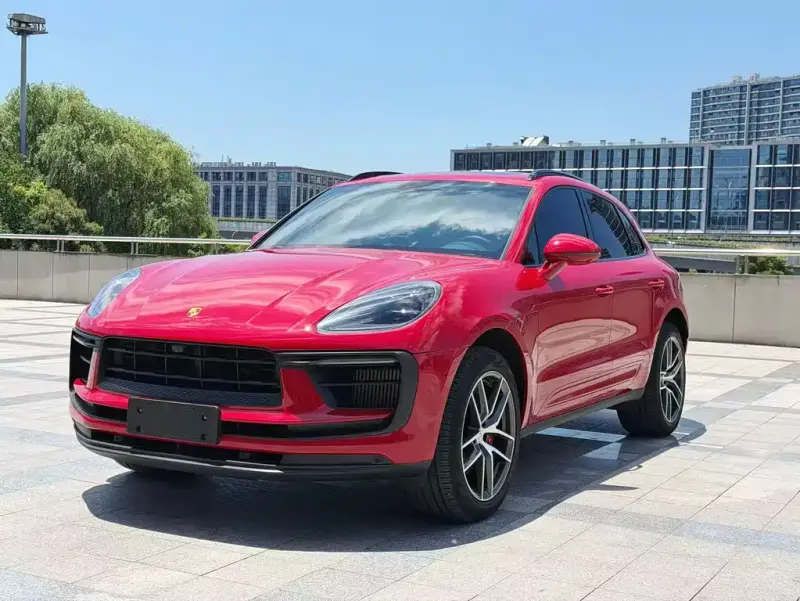 Porsche Macan, 2023 — фото 1
